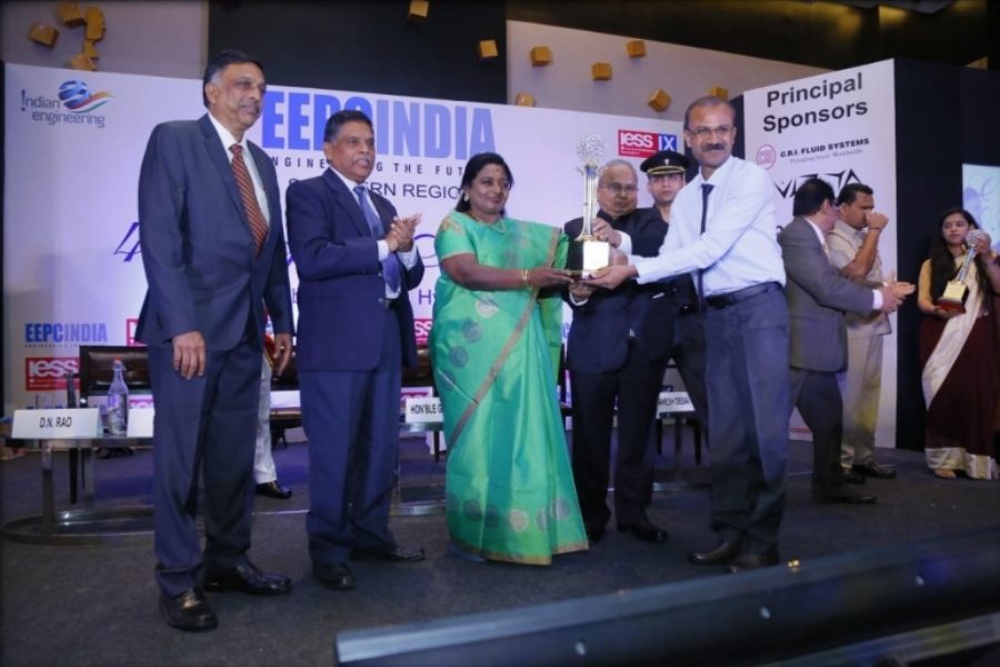 EE AWARDS